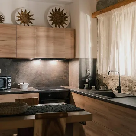 Magnificent Naxos | 4 Bedrooms | Zygerria | Private Pool & Outdoor Hot Tub | Agia Anna * Agia Anna (Naxos)