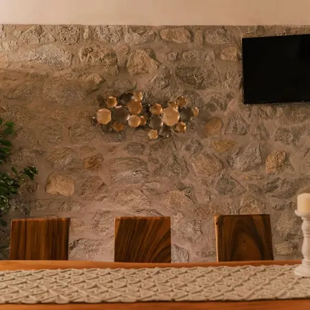 Magnificent Naxos | 4 Bedrooms | Zygerria | Private Pool & Outdoor Hot Tub | Agia Anna Agia Anna (Naxos)